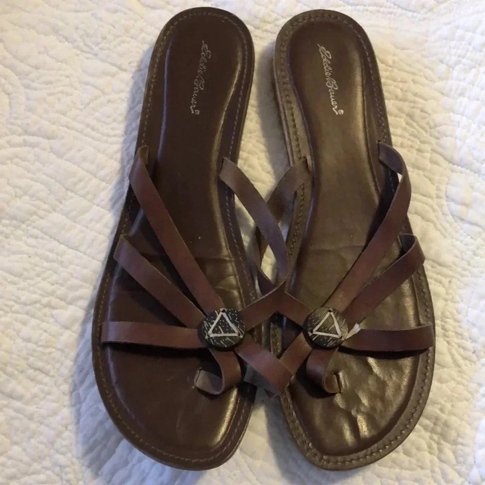Eddie Bauer lovely leather thong sandals